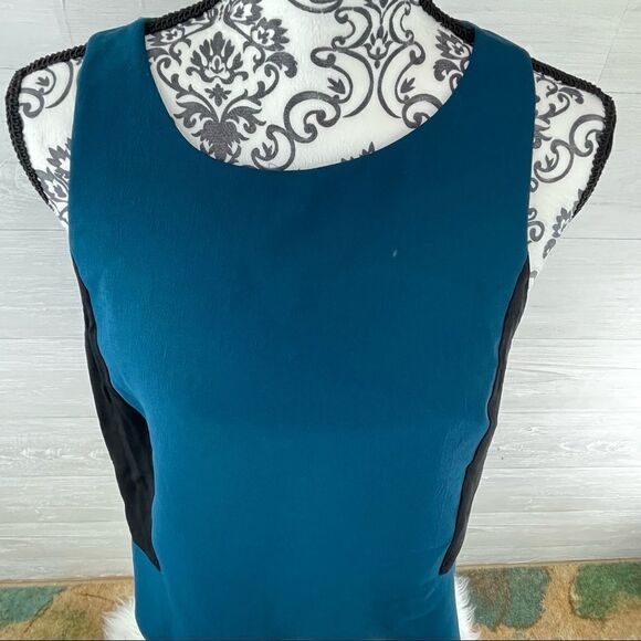 Rebecca Minkoff Keyhole Colorblock Silk Blend Shift Tank Top - Picture 2 of 8